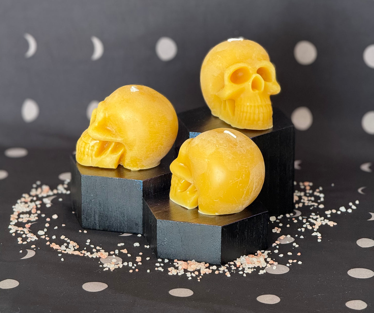 Large Skull Candle