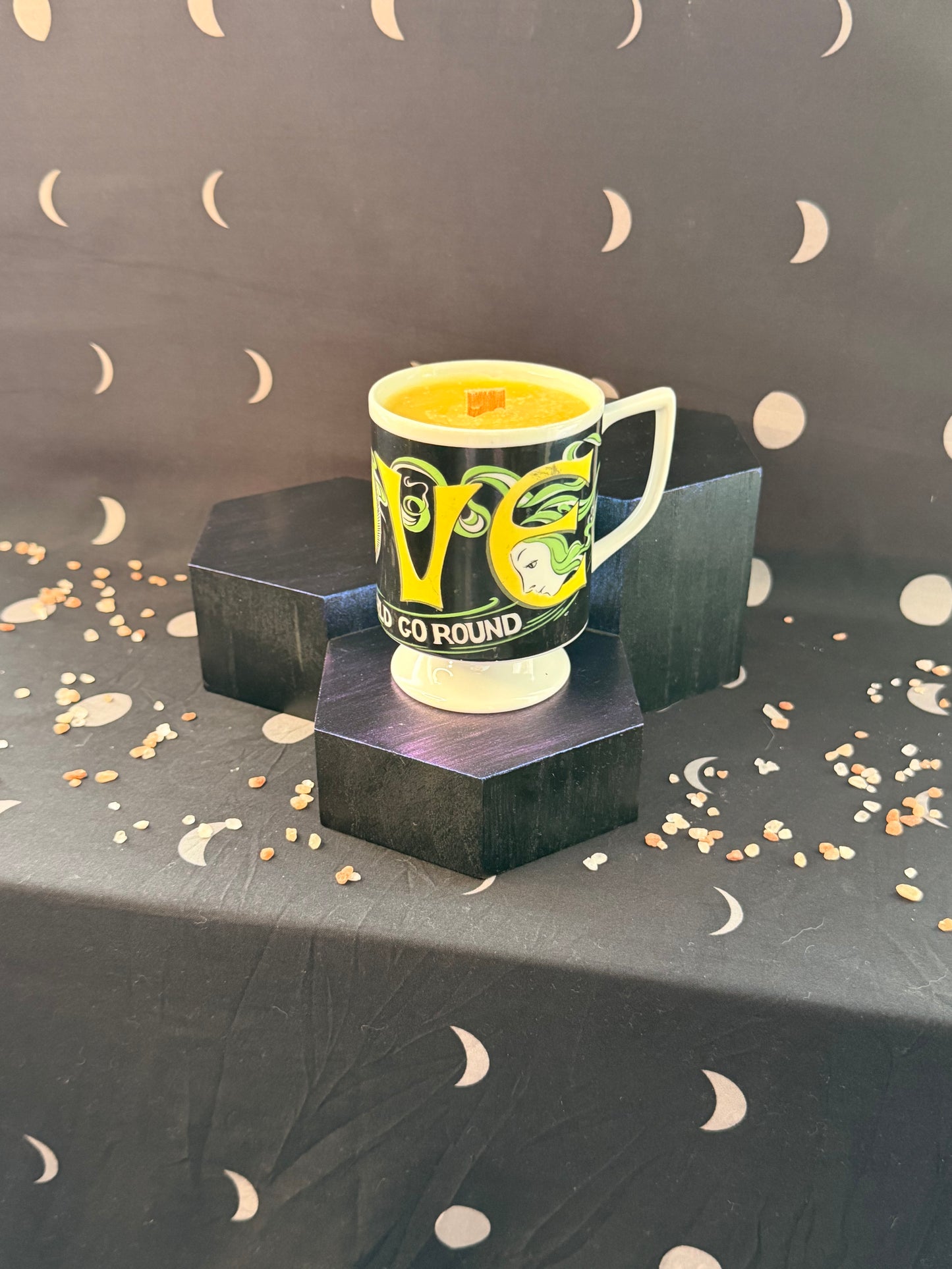 Vintage Love Glow Mug Candle